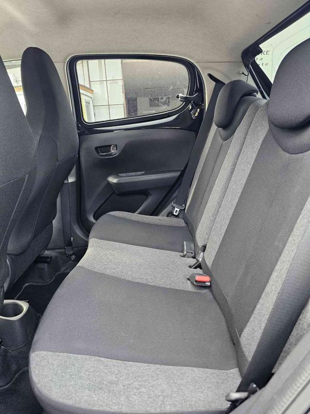 CITROEN C1 PureTech 82 5 porte Shine