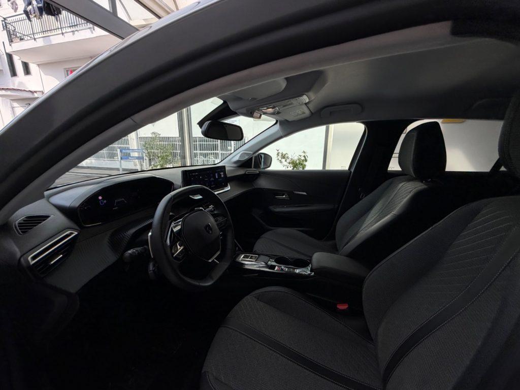 Peugeot 208 Hybrid 110 e-DCS6 Allure da €199,00 mensili
