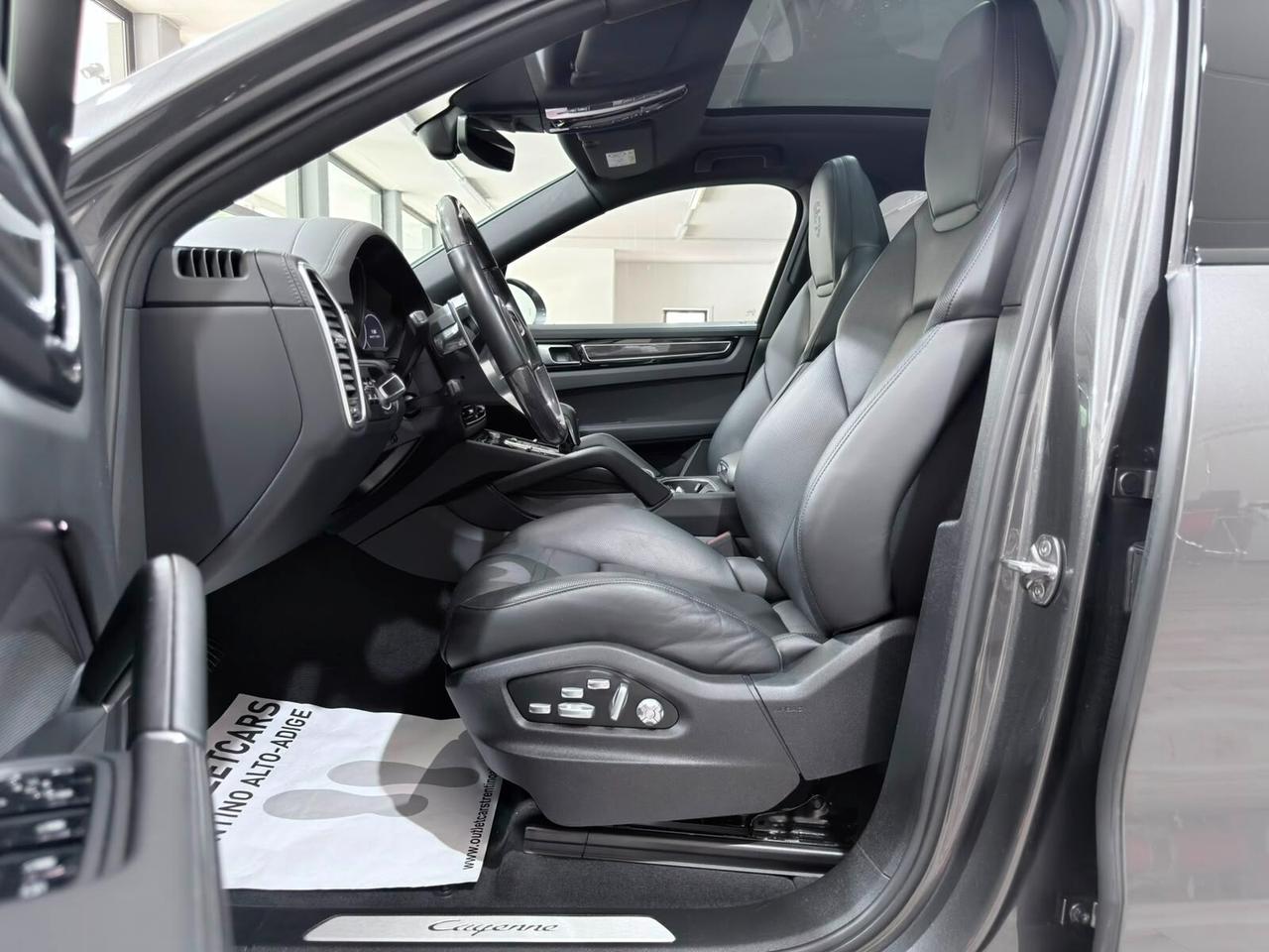 PORSCHE CAYENNE COUPE 3.0 340cv E-HYBRID FULL