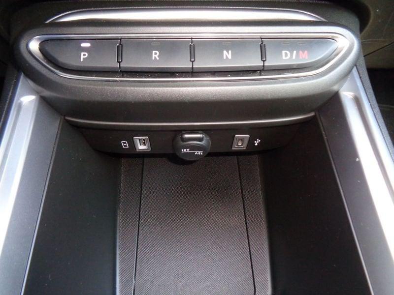 Jeep Avenger e-Hybrid 1.2 MHEV e-Hybrid Turbo Altitude