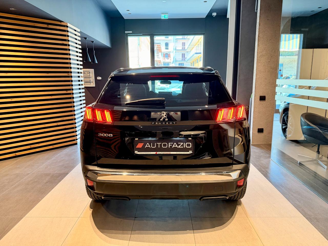 Peugeot 3008 BlueHDi 130 S&S EAT8 Allure