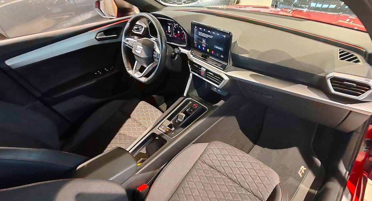 Seat Leon Sportstourer 1.5 eTSI 150 CV DSG FR