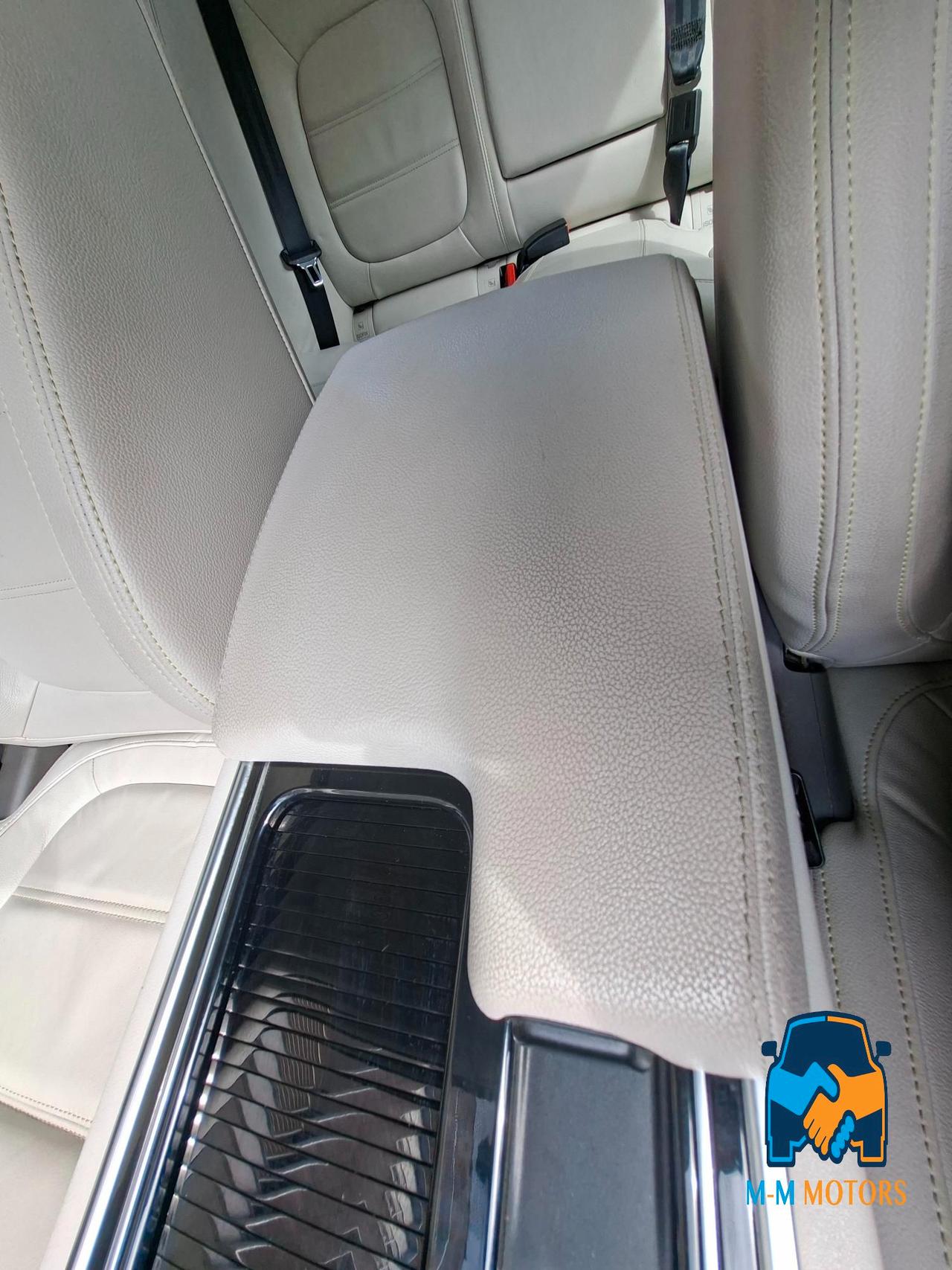 Jaguar XE Berlina XE 2.0d i4 Prestige Business edition 180cv auto my18