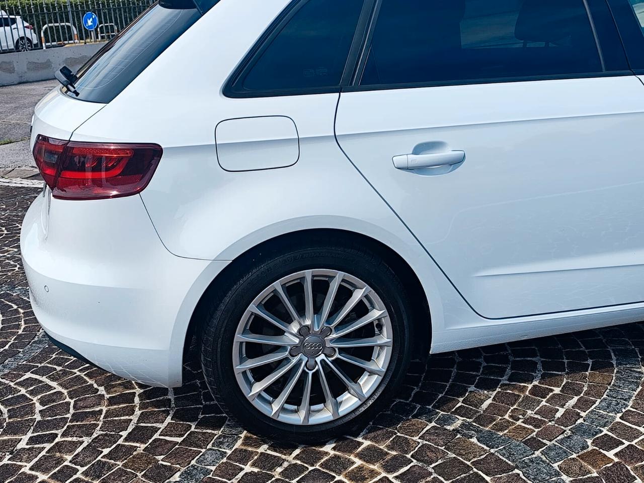Audi A3 SPB 2.0 TDI S tronic Ambition