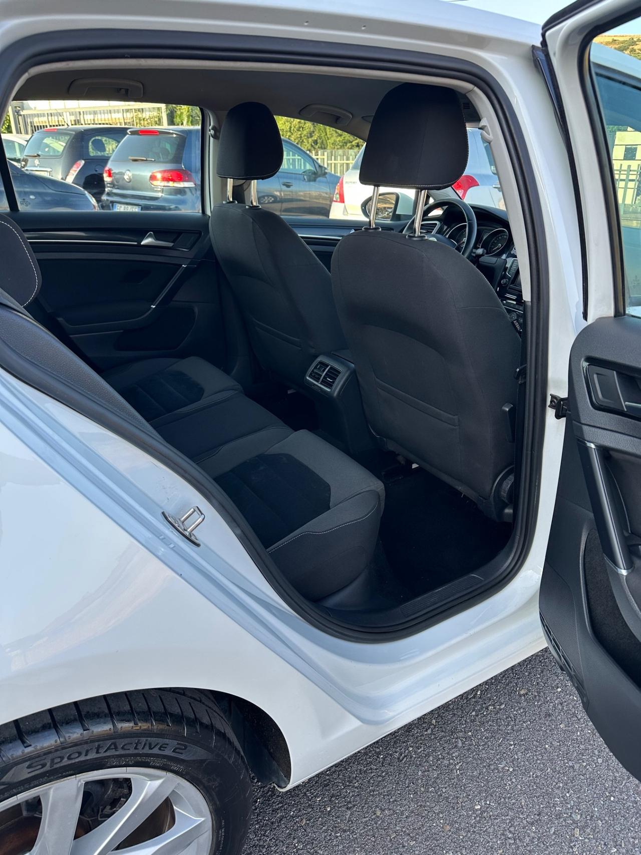 Volkswagen Golf 1.6 TDI 5p. Highline BlueMotion Technology