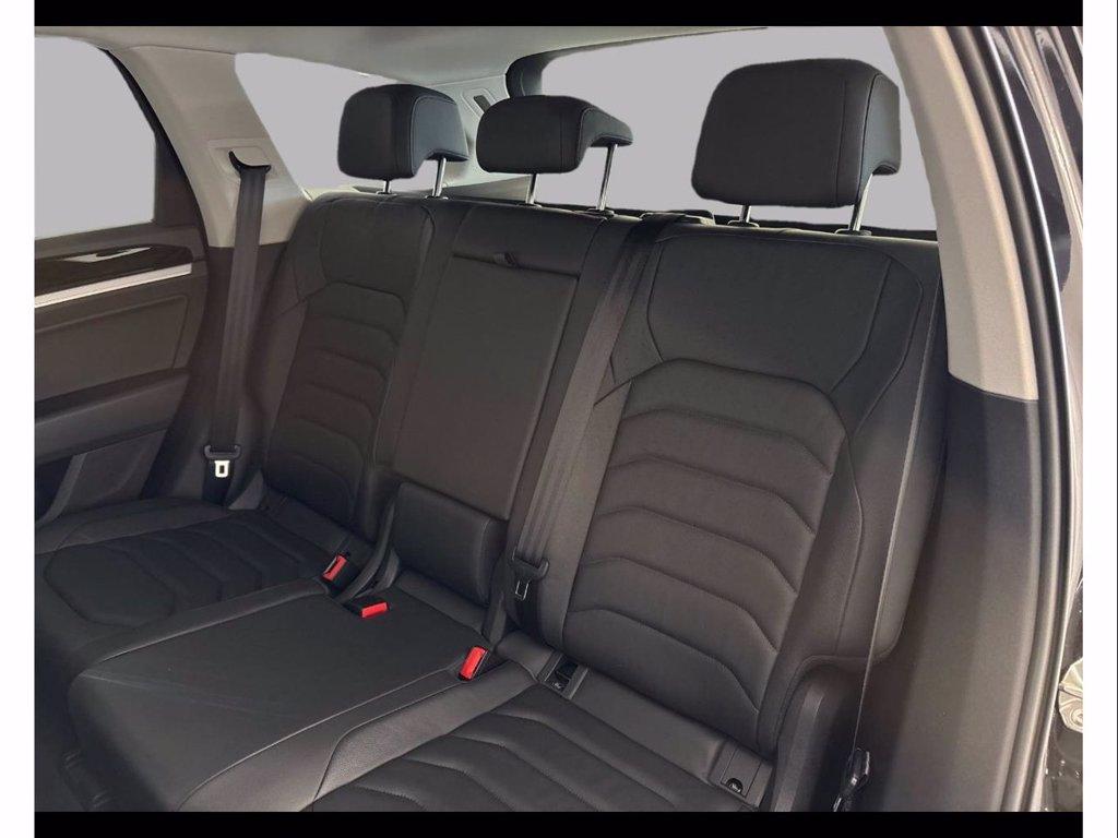 VOLKSWAGEN Touareg 3.0 v6 tdi advanced 231cv tiptronic del 2019