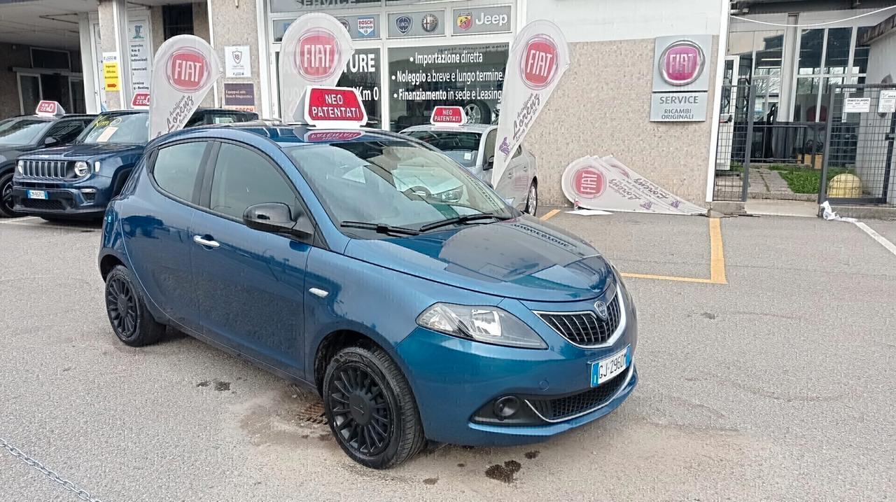 Lancia Ypsilon 1.0 FireFly 5 porte S&amp;amp;amp;amp;amp;amp;amp;amp;amp;amp;amp;S Hybrid Ecochic Silver