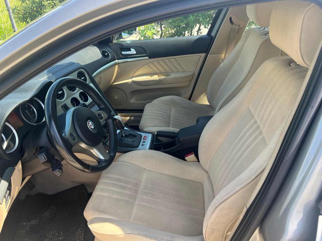 ALFA ROMEO 159 144,272km 1.9 JTDm 150CV Distinctive Q-Tronic