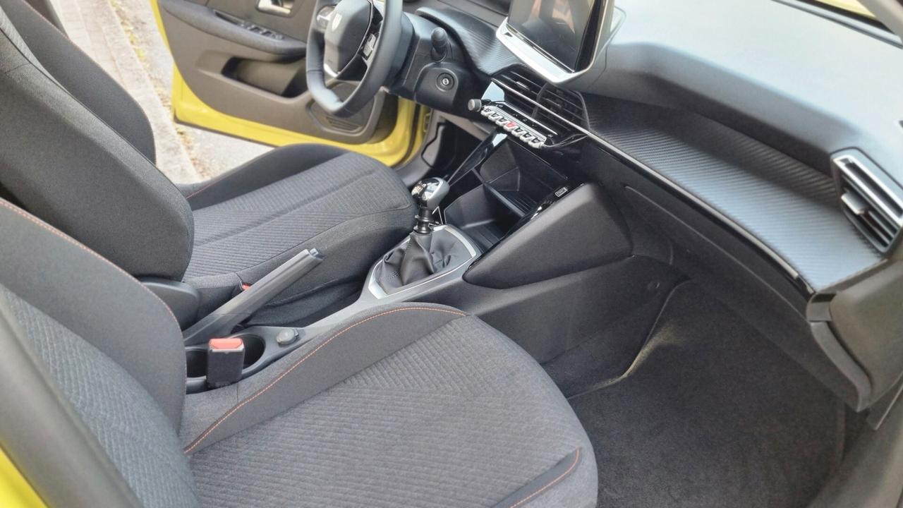 Peugeot 208 1.2 STYLE 100 CV KM ZERO X NEOPATENTATI 6 MARCE