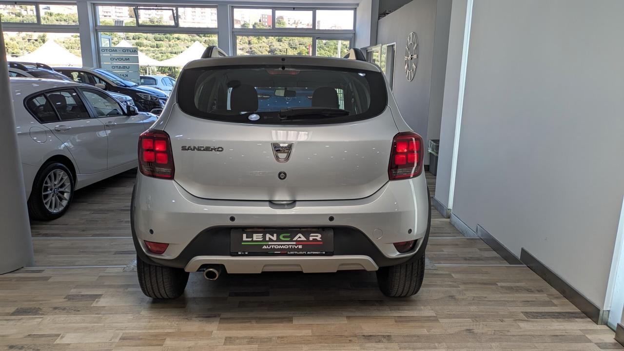 Dacia Sandero Stepway 1.0 TCe 100CV ECO-G 15th Anniversary