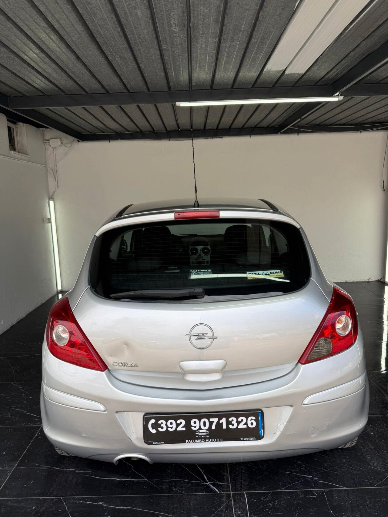 Opel Corsa 1.2 80CV 3 porte GPL-TECH Club