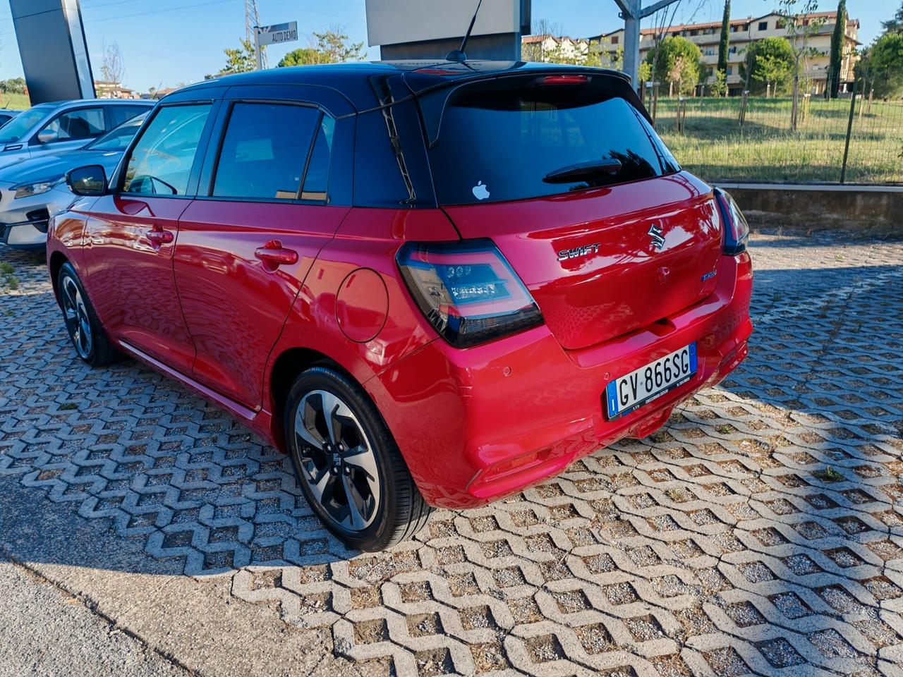 Suzuki Swift 1.2 Hybrid Top bicolor