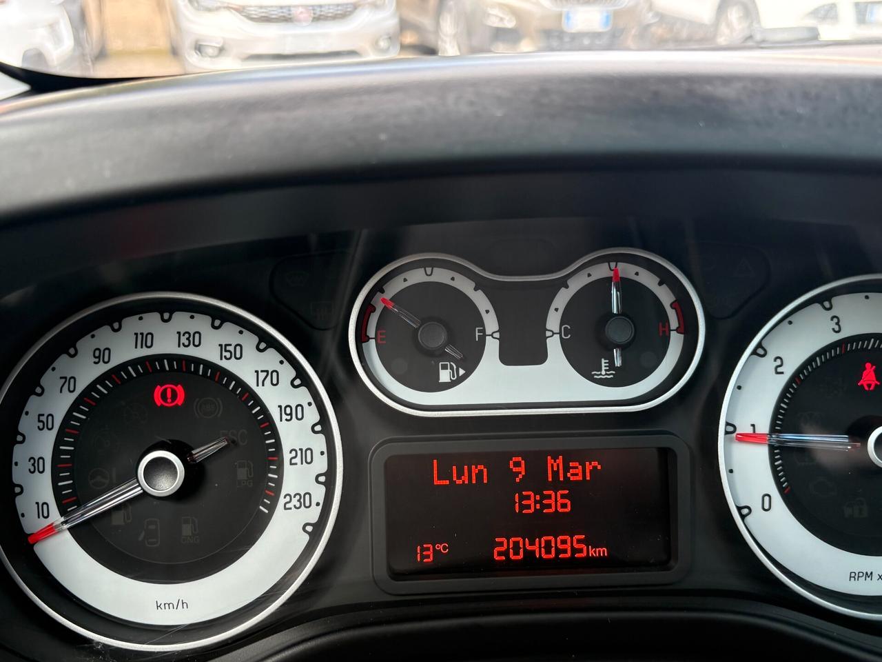 Fiat 500L 1.6 Multijet 105 CV Trekking