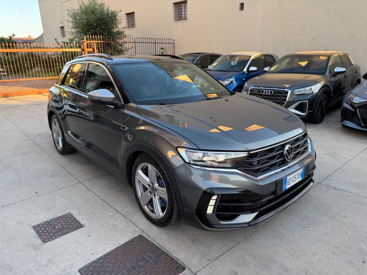 Volkswagen T-Roc R 2.0 TSI DSG 4MOTION BlueMotion Technology