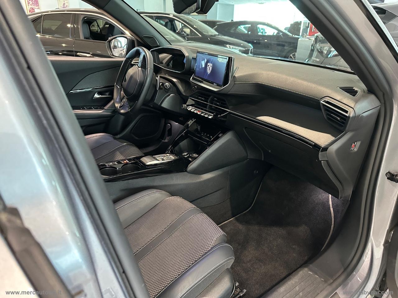 PEUGEOT 2008 PureTech 130 S&S EAT8 GT