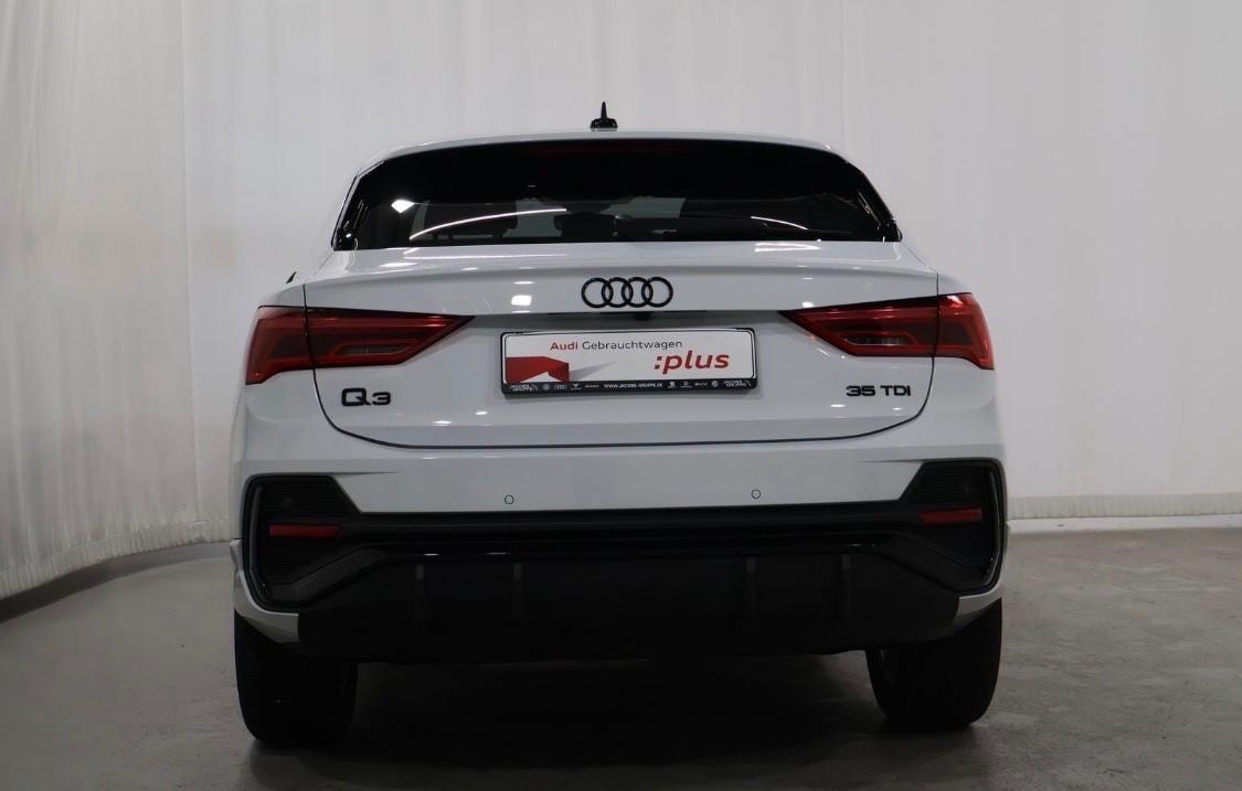 Audi Q3 Sportback S Line IdentityBlack 2.0 TDI 150cv