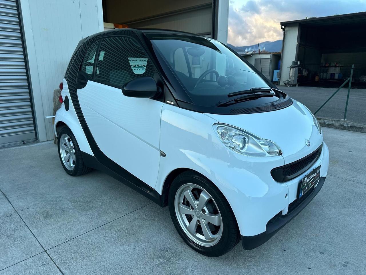 Smart ForTwo 1000 52 kW MHD coupé passion