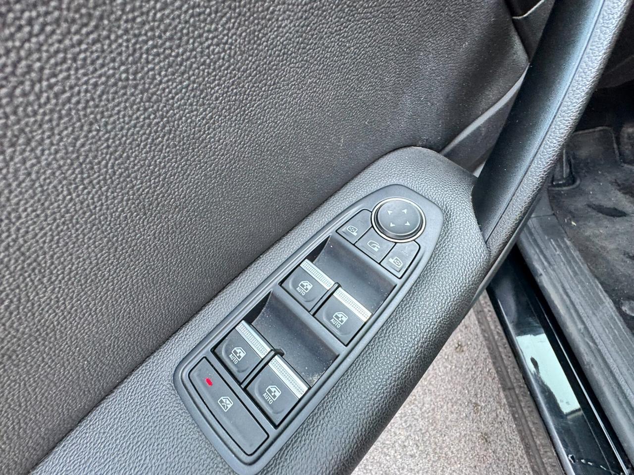Renault Captur 1.6 Plug-in Hybrid E-Tech 160 CV Intens