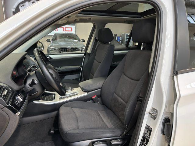 BMW X3 xDrive20d Business Advantage Auto- 18"-Tetto-Navi