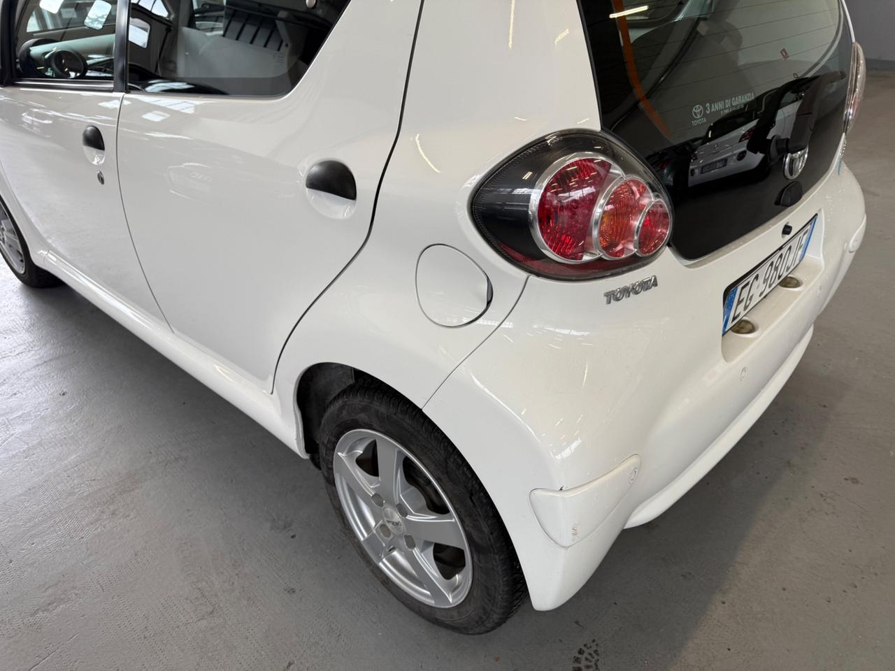 TOYOTA AYGO NEOPATENTATI BENZINA EURO 5