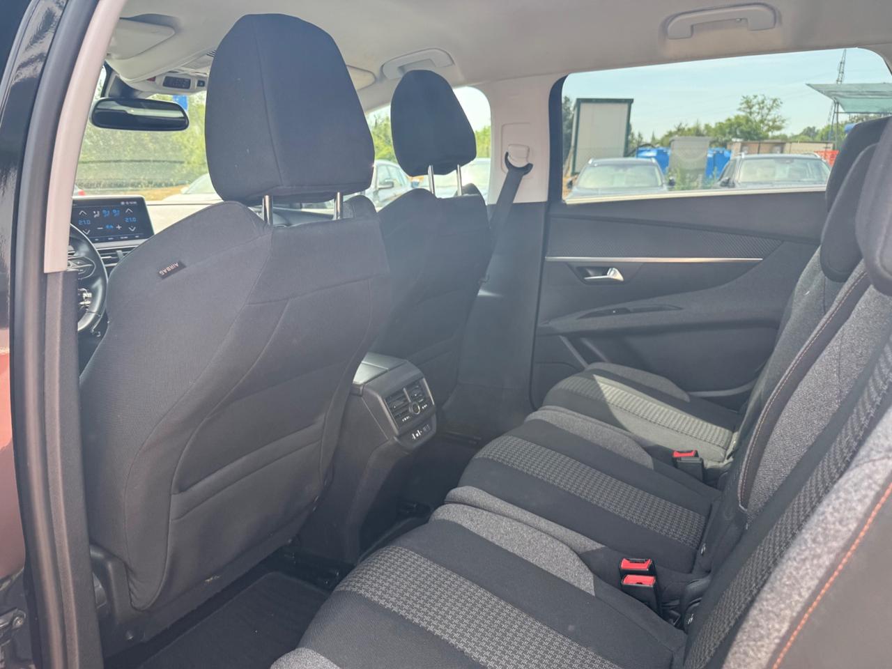 Peugeot 5008 BlueHDi 120 S&S Allure