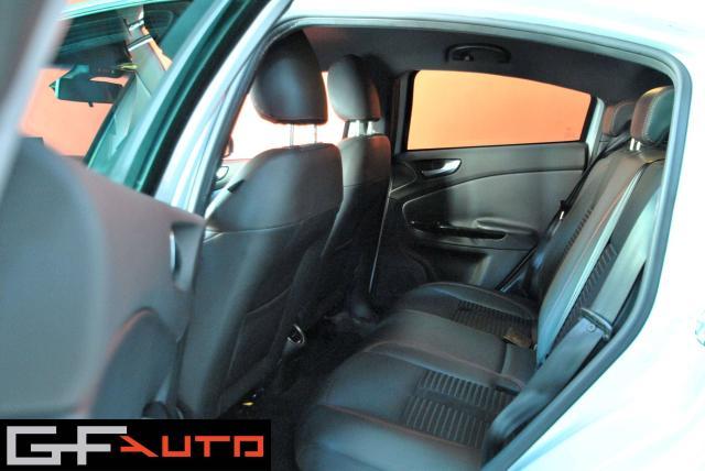 Alfa Romeo Giulietta Giulietta III 2010 1750 tbi Quadrifoglio Verde 235cv