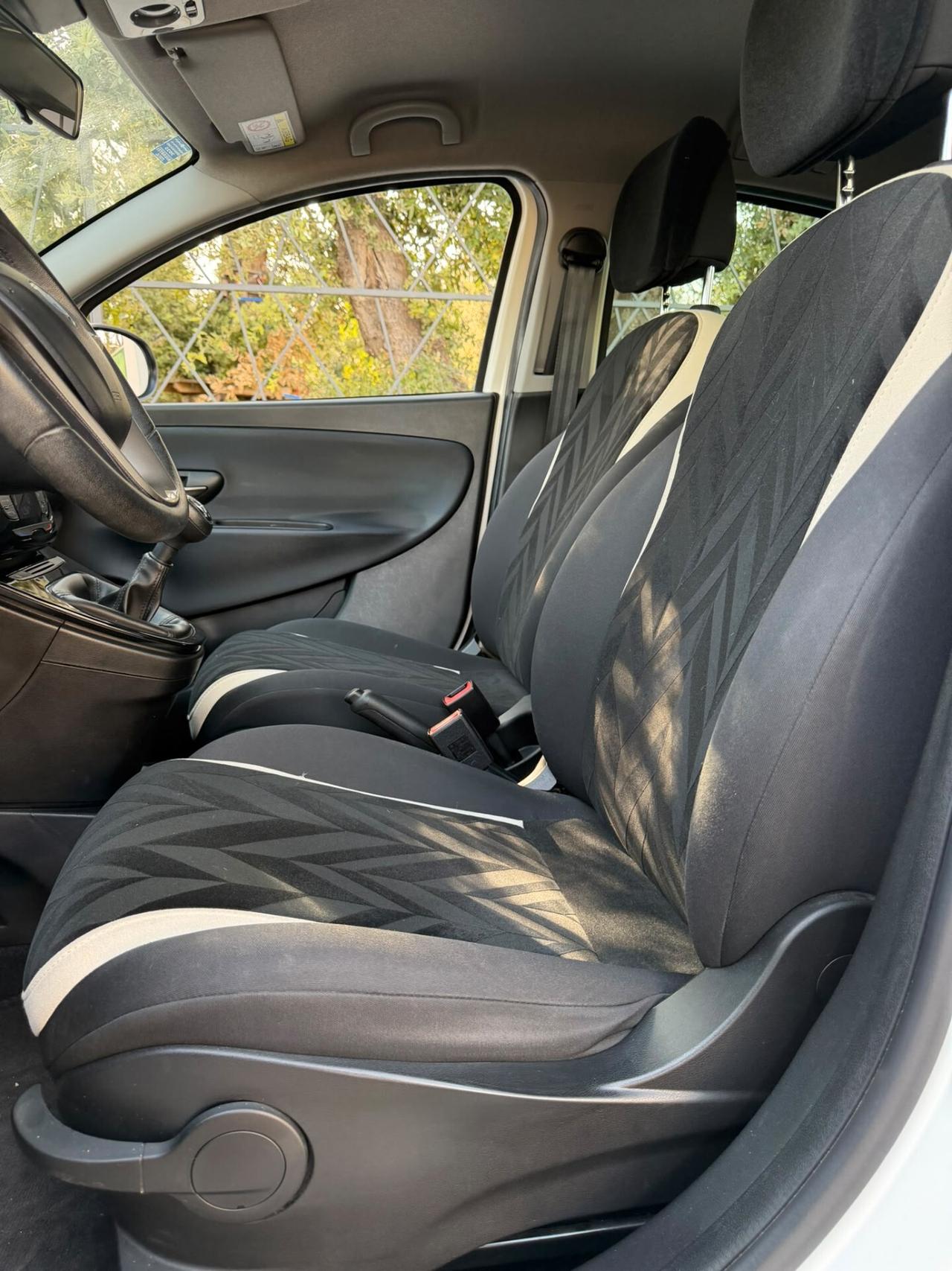 Lancia Ypsilon 1.3 MJT 16V 95 CV 5 porte S&S Gold