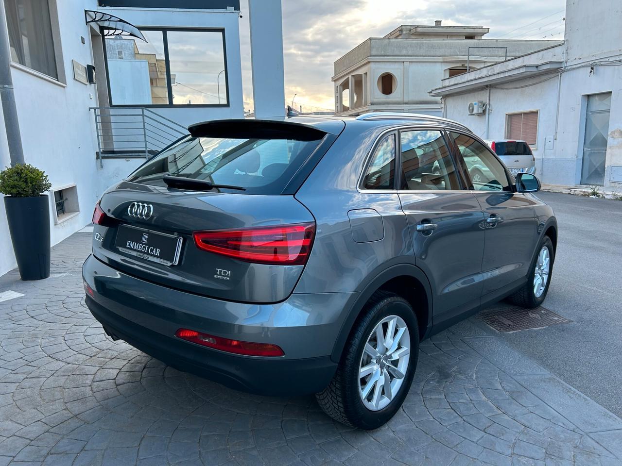 Audi Q3 2.0 TDI 140 Cv S-TRONIC/TETTO-2014