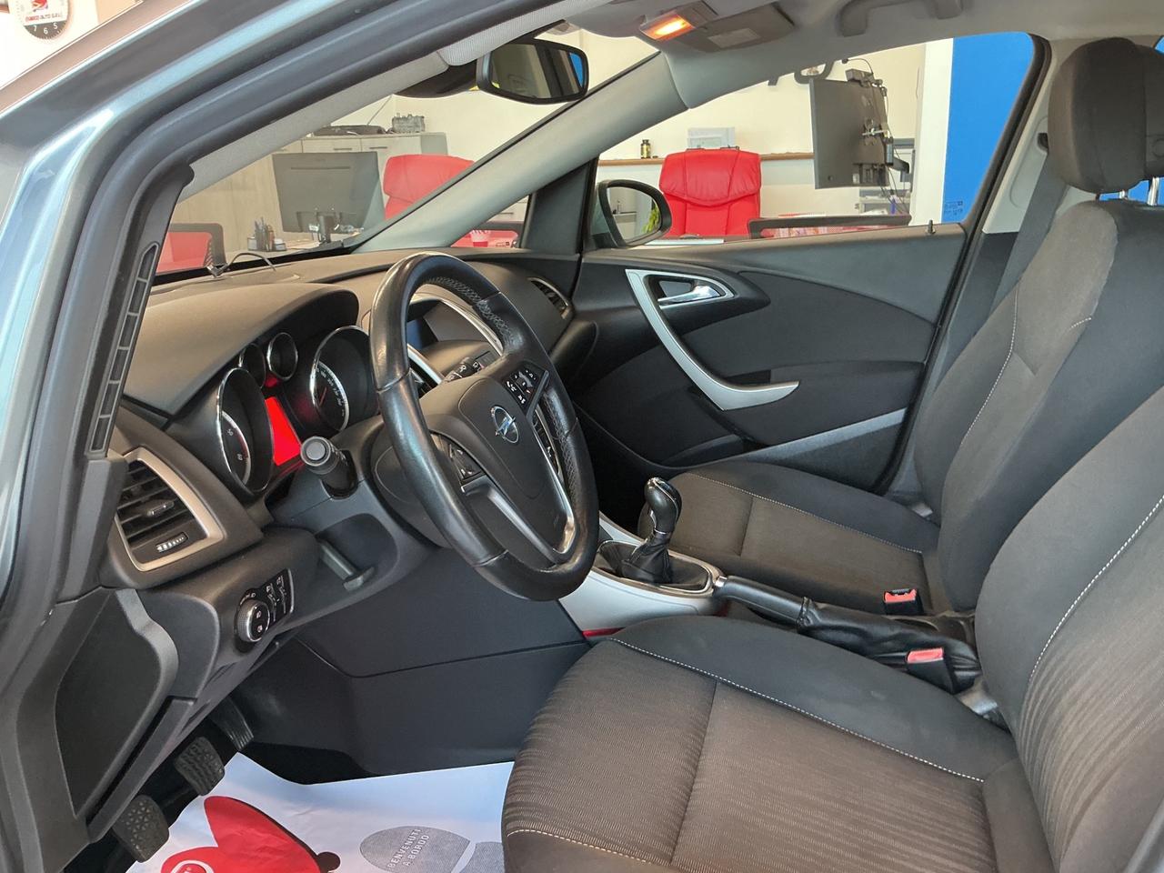 Opel Astra 1.7 CDTI 110CV 5 porte Cosmo