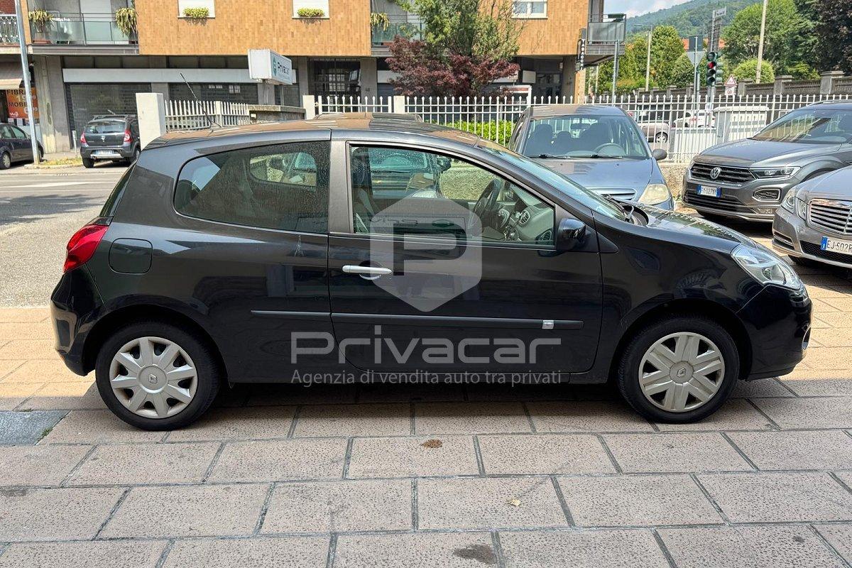RENAULT Clio 1.2 16V 3 porte Dynamique