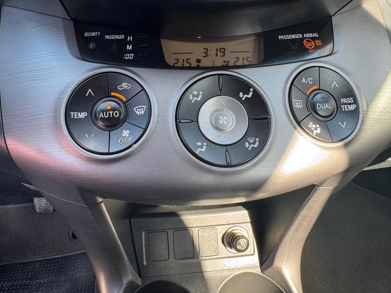 Toyota RAV 4 RAV4 2.2 D-4D 136 CV Luxury