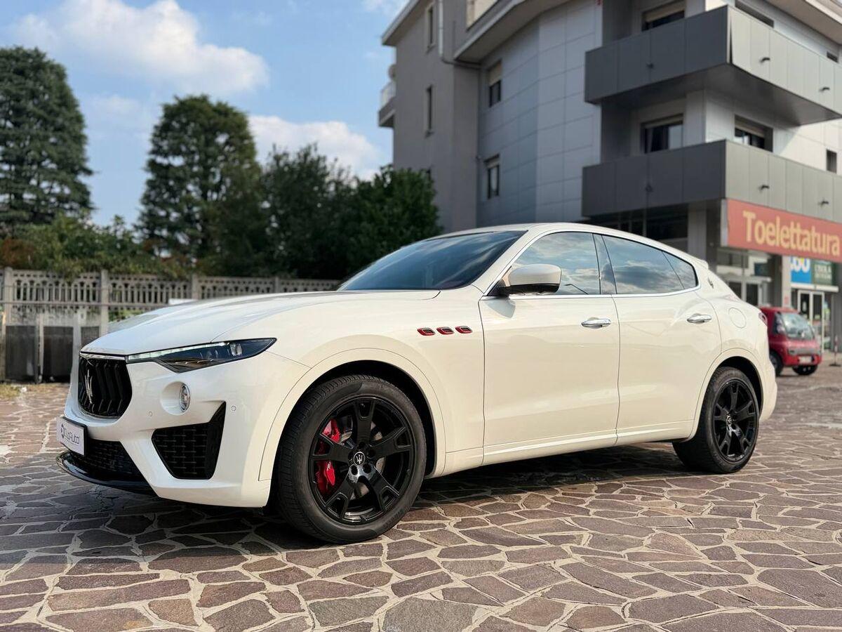 Maserati Levante 3.0 V6 Modena 350cv auto