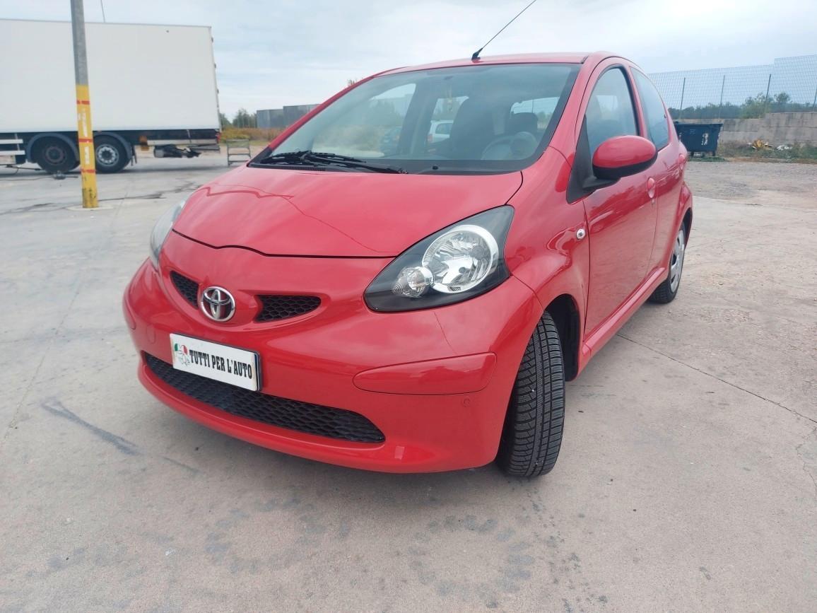 Toyota Aygo 1.0 BENZINA 5 PORTE - 2006