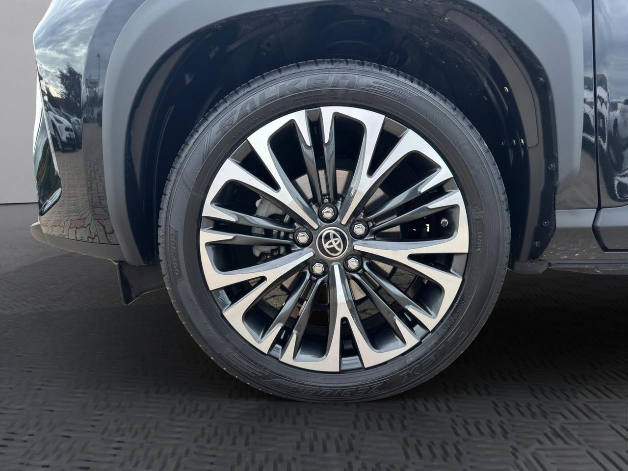 Toyota Yaris Cross 1.5h Lounge fwd 116cv e-cvt