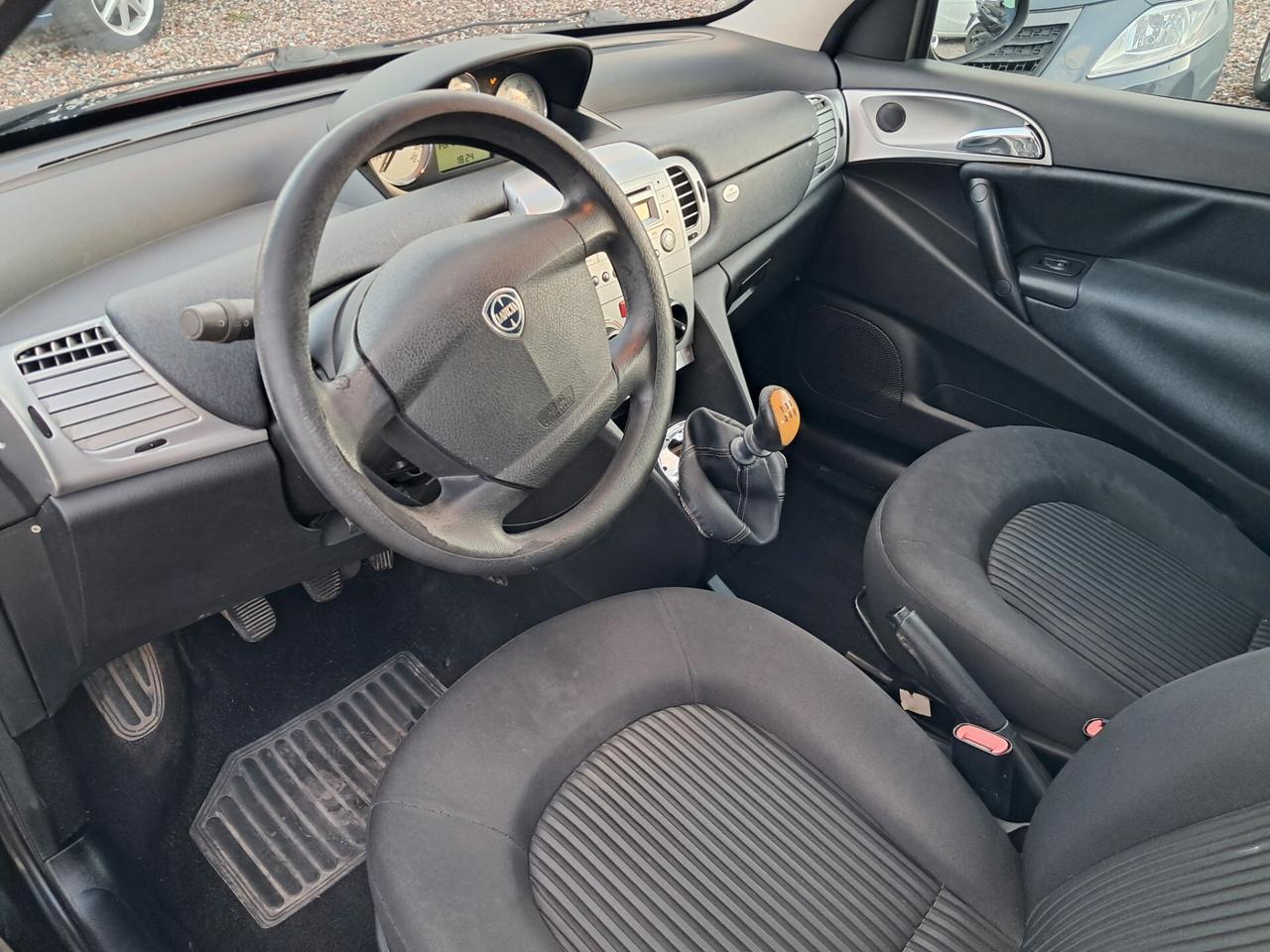 Lancia Ypsilon 1.2 Argento