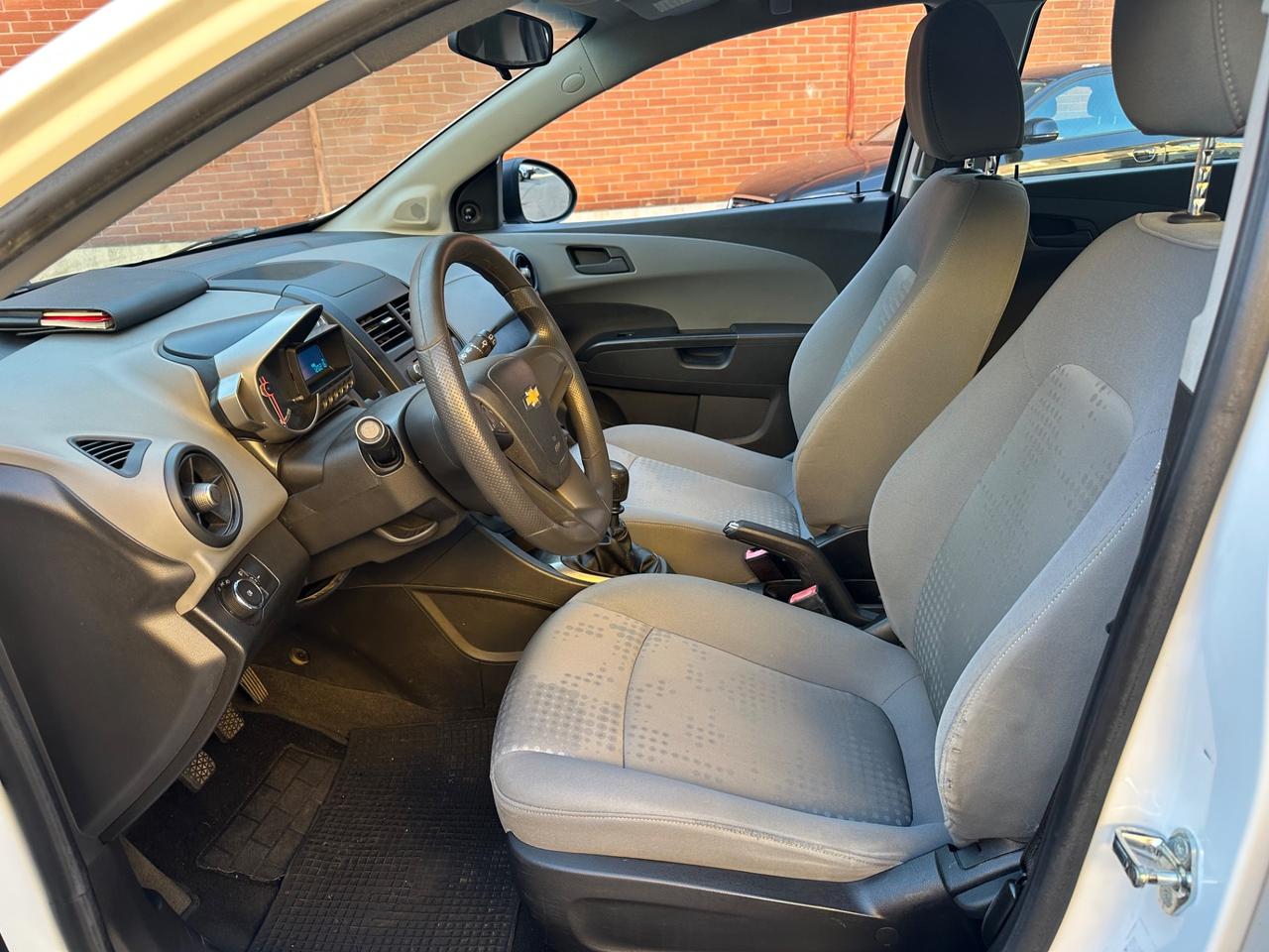 Chevrolet Aveo 1.2 86CV GPL della casa 5 porte