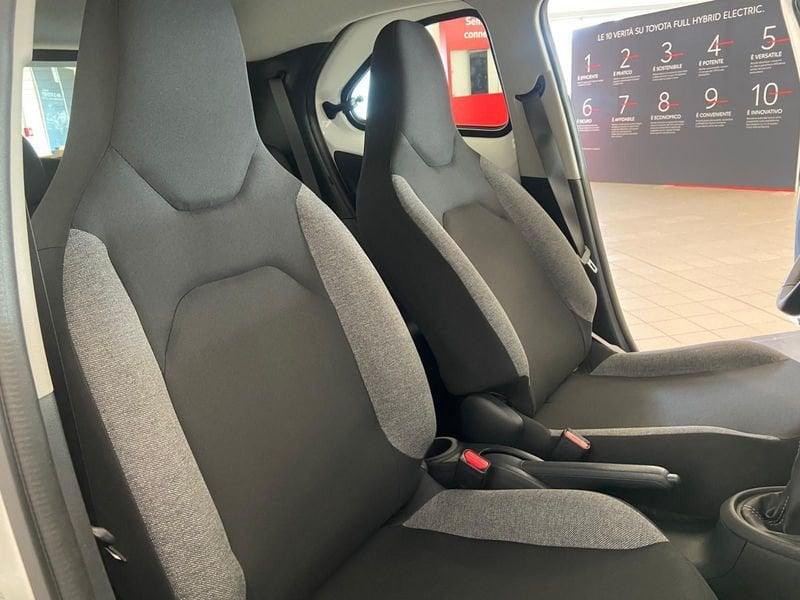 Toyota Aygo X 1.0B (72 CV) Active