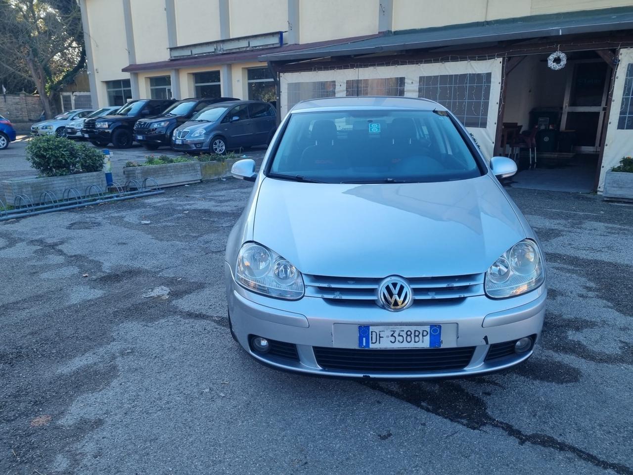 Volkswagen Golf 1.9 TDI DPF 5p. DSG Sportline