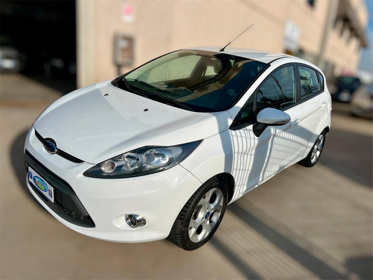 Ford Fiesta 1.4 96CV aut. 5 porte Titanium OK NEOPATENTATI