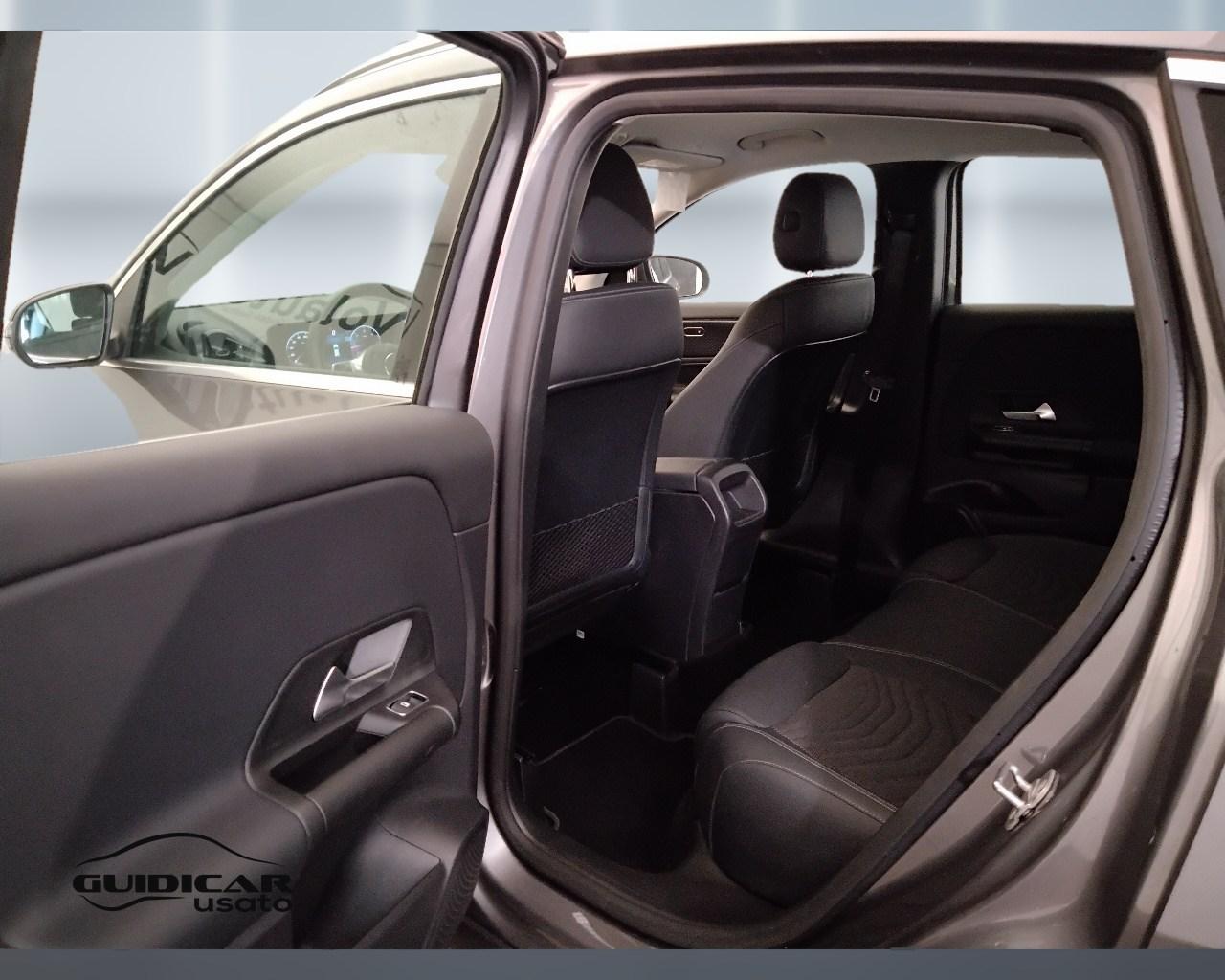 Mercedes-Benz GLA-H247 2023 - GLA 180 d Advanced auto