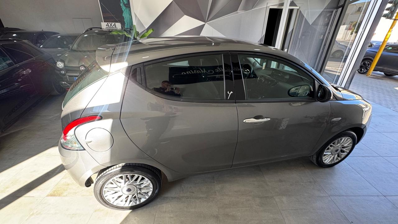 Lancia Ypsilon 1.3 MJT 16V 95 CV 5 porte S&S Gold