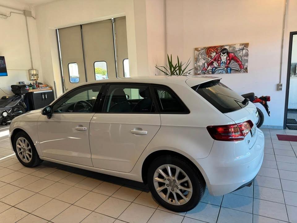 Audi A3 SPB 1.6 TDI S tronic Business