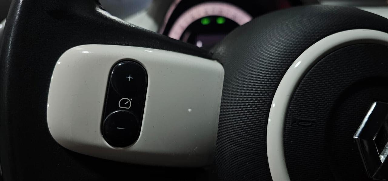 NUOVA RENAULT TWINGO INTENS TCe 0.9 BENZ 92CV