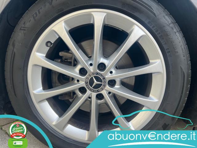 MERCEDES-BENZ A 180 d Automatic Business Extra