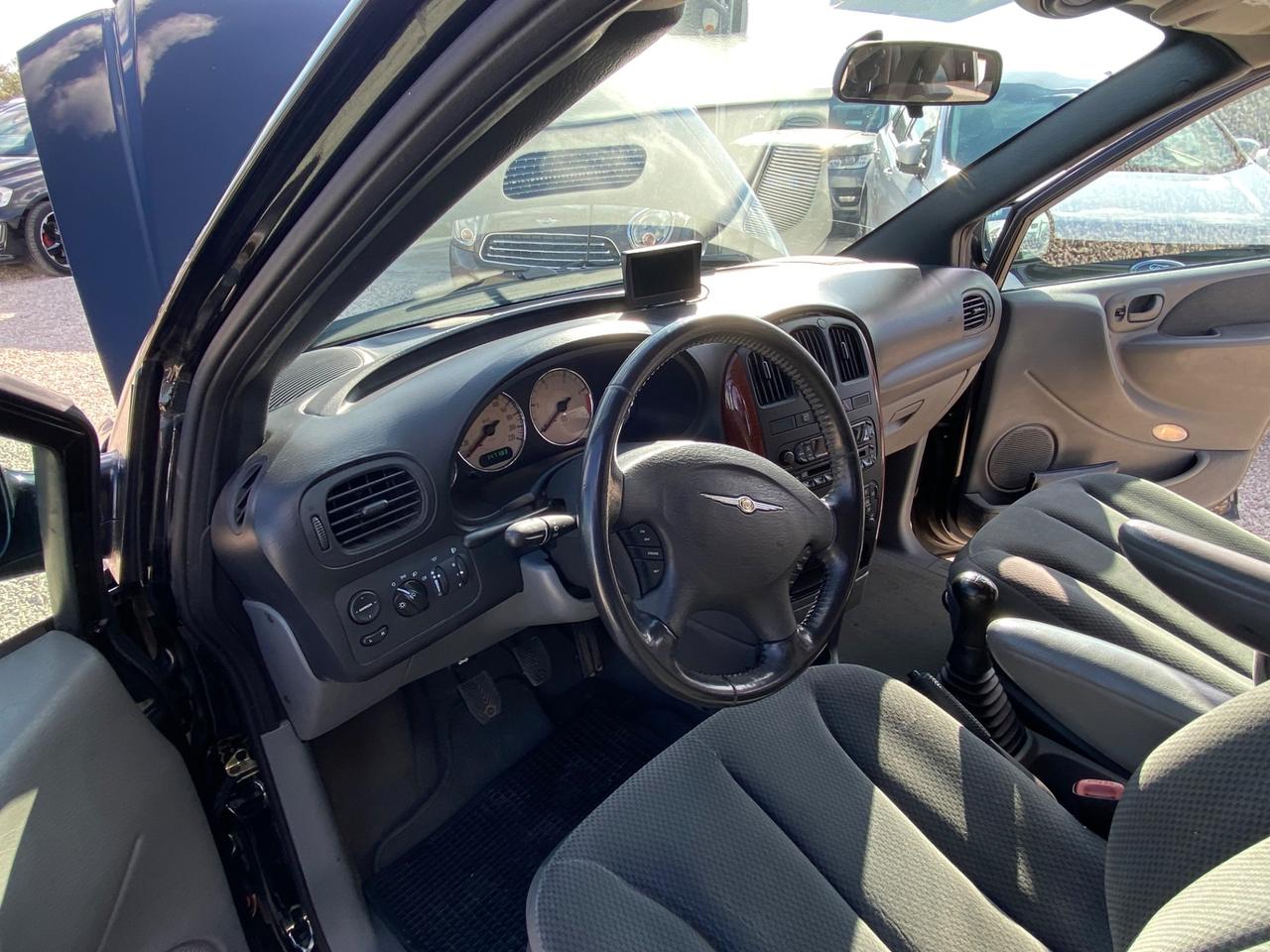 Chrysler Voyager 2.5 CRD cat LX Leather