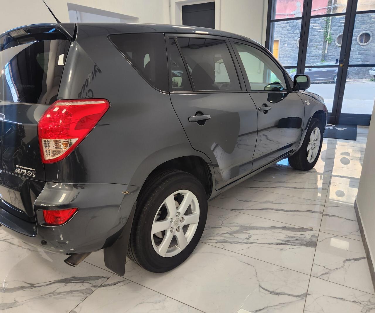Toyota RAV 4 RAV4 Crossover 2.2 D-4D 136 CV Sol
