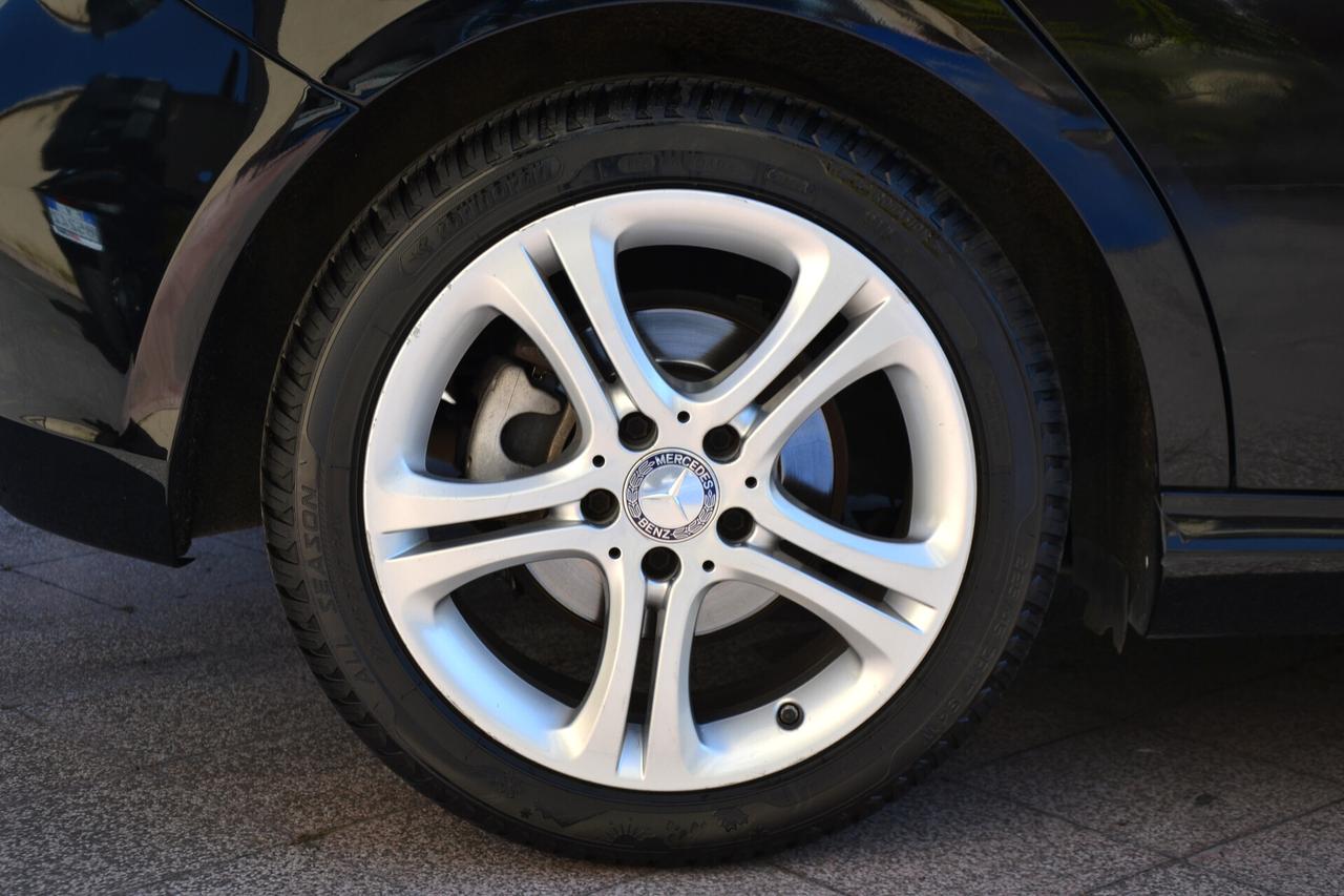 Mercedes-benz A 200 136CV CDI SPORT **PELLE-NAVI-PDC-XENON-TEL**EURO6B