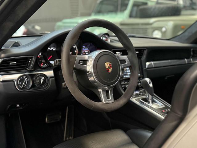 PORSCHE 911 3.8 Turbo Coupé *APPROVED 10/27*