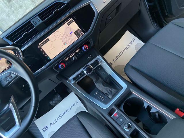 AUDI Q3 35 2.0 TDI S tronic Business Advanced COCKPIT
