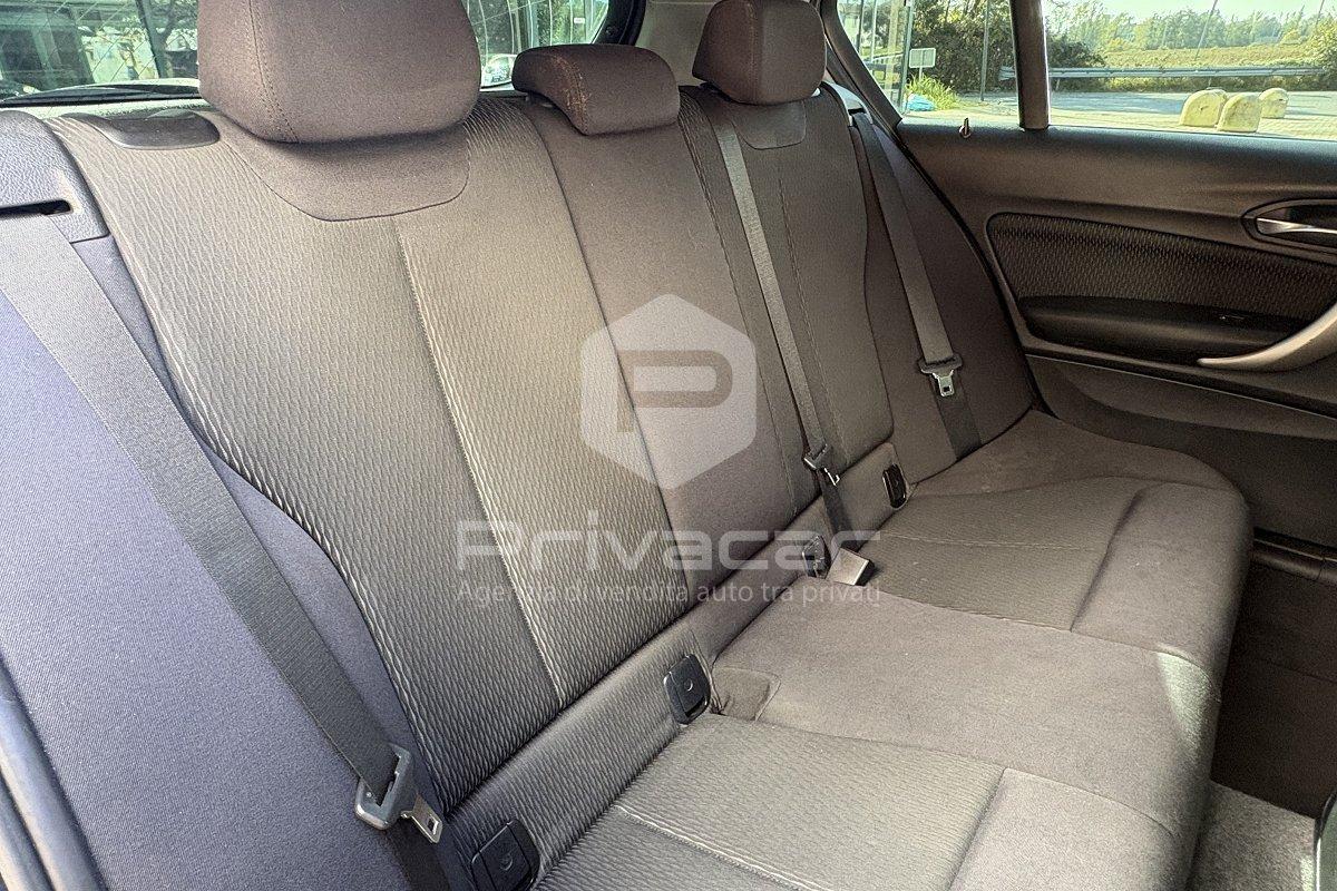 BMW 120d 5p. Business